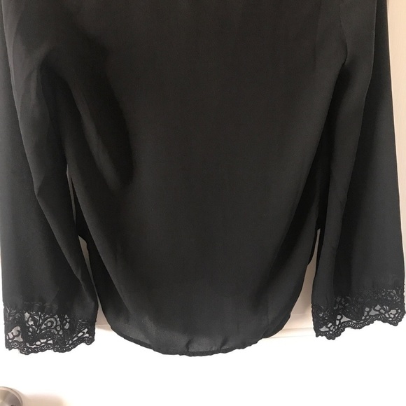 3/$15 Jealous tomato black draped long sleeve top - Picture 5 of 7